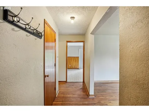 131 SE Anne Street Mcminnville OR 97128