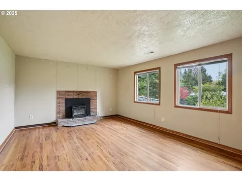 131 SE Anne Street Mcminnville OR 97128