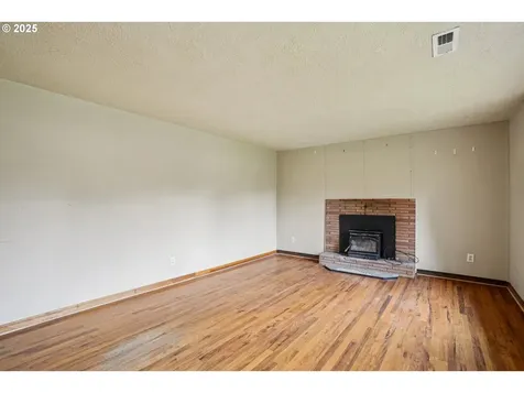 131 SE Anne Street Mcminnville OR 97128