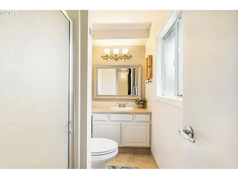6815 SE 114th Avenue Portland OR 97266
