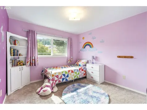 6815 SE 114th Avenue Portland OR 97266