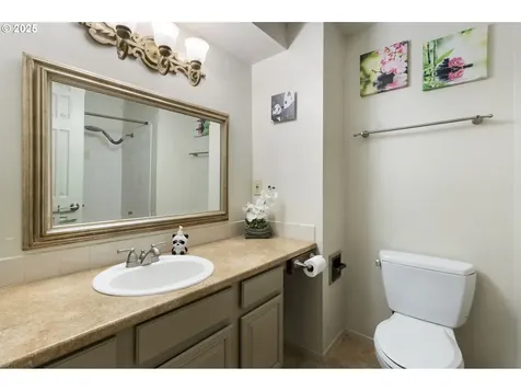 6815 SE 114th Avenue Portland OR 97266