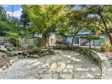 6815 SE 114th Avenue Portland OR 97266
