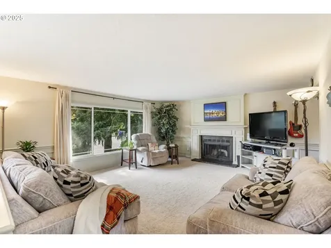 6815 SE 114th Avenue Portland OR 97266