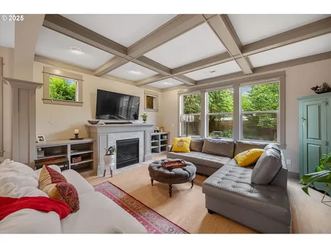 4025 NE Rodney Avenue Portland OR 97212