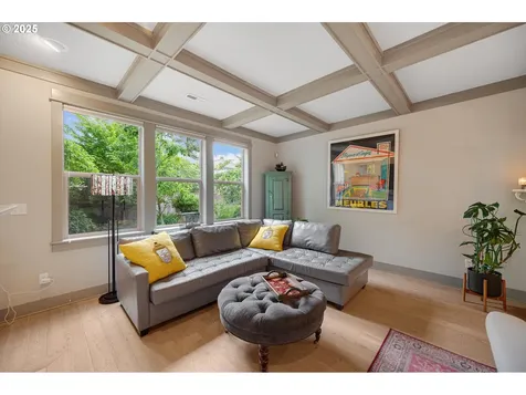 4025 NE Rodney Avenue Portland OR 97212