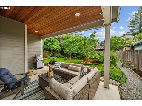 4025 NE Rodney Avenue Portland OR 97212