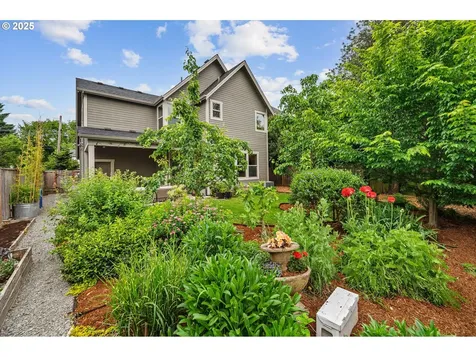 4025 NE Rodney Avenue Portland OR 97212