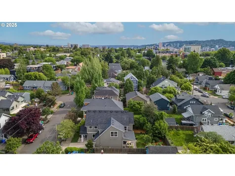 4025 NE Rodney Avenue Portland OR 97212