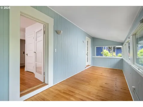 2342 NW Marshall Street Portland OR 97210