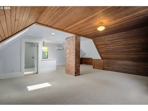 2342 NW Marshall Street Portland OR 97210