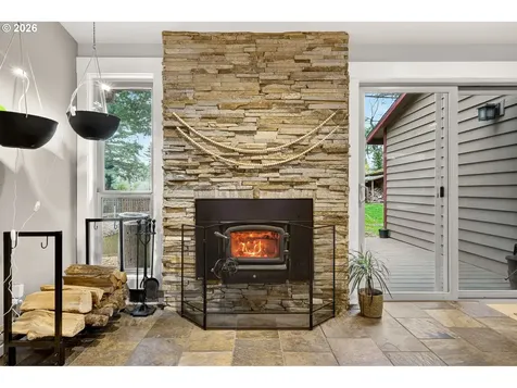 10015 SW 53rd Avenue Portland OR 97219