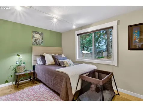 10015 SW 53rd Avenue Portland OR 97219