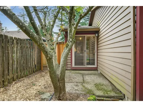 10015 SW 53rd Avenue Portland OR 97219