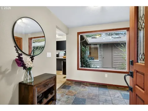 10015 SW 53rd Avenue Portland OR 97219
