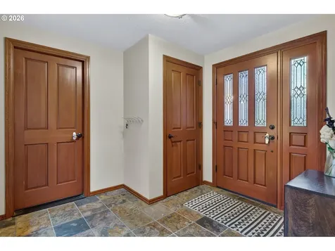 10015 SW 53rd Avenue Portland OR 97219