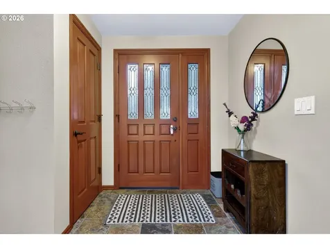 10015 SW 53rd Avenue Portland OR 97219
