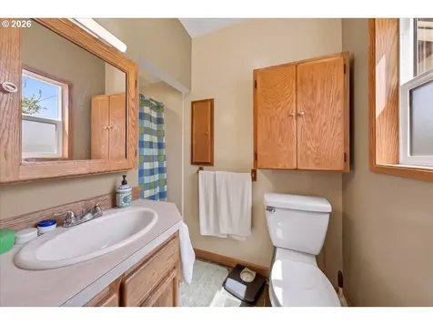 864 State Avenue Vernonia OR 97064