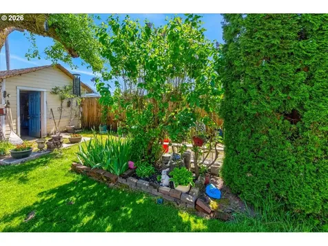 864 State Avenue Vernonia OR 97064