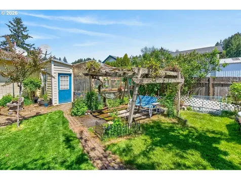 864 State Avenue Vernonia OR 97064