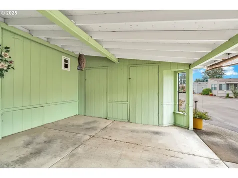 18485 SW Pacific Drive Tualatin OR 97062
