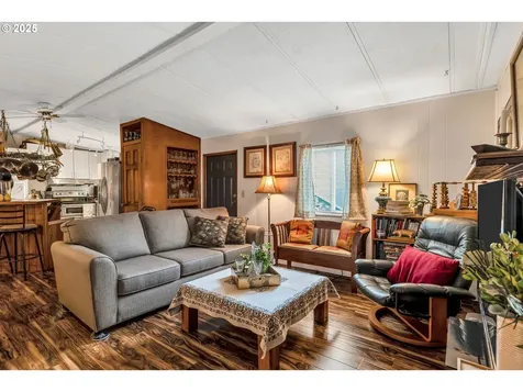 18485 SW Pacific Drive Tualatin OR 97062