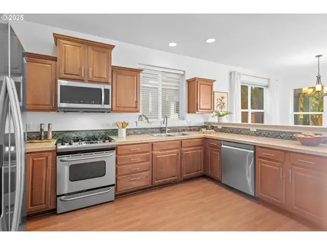 12618 Villard Place Oregon City OR 97045
