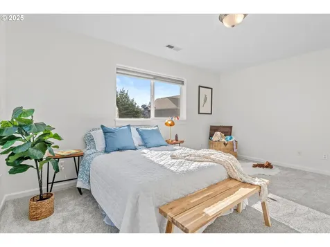 12618 Villard Place Oregon City OR 97045