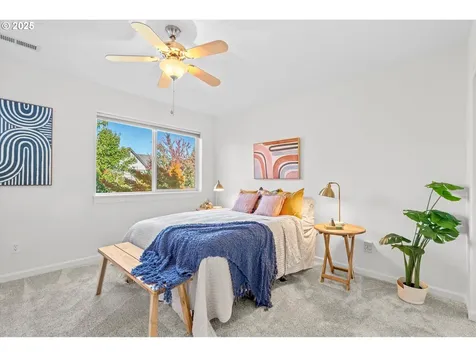 12618 Villard Place Oregon City OR 97045