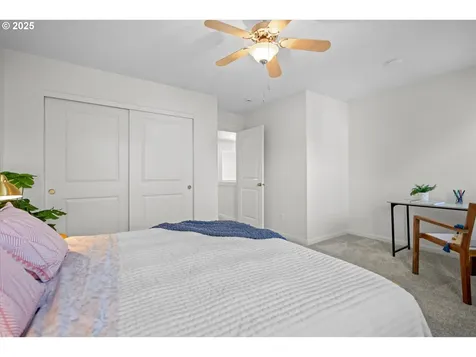 12618 Villard Place Oregon City OR 97045