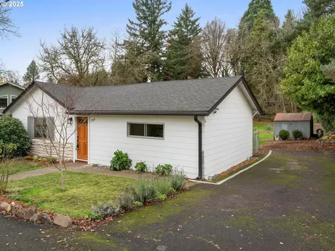 7333 SW Pine Street Portland OR 97223