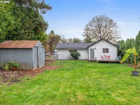 7333 SW Pine Street Portland OR 97223