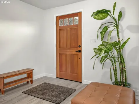 7333 SW Pine Street Portland OR 97223