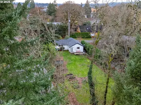 7333 SW Pine Street Portland OR 97223