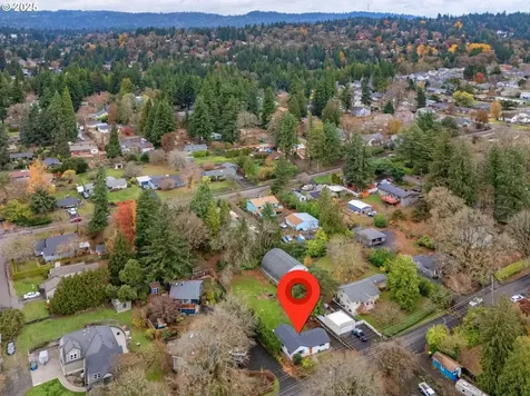 7333 SW Pine Street Portland OR 97223