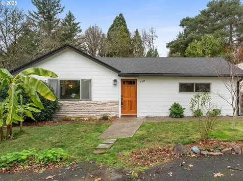 7333 SW Pine Street Portland OR 97223