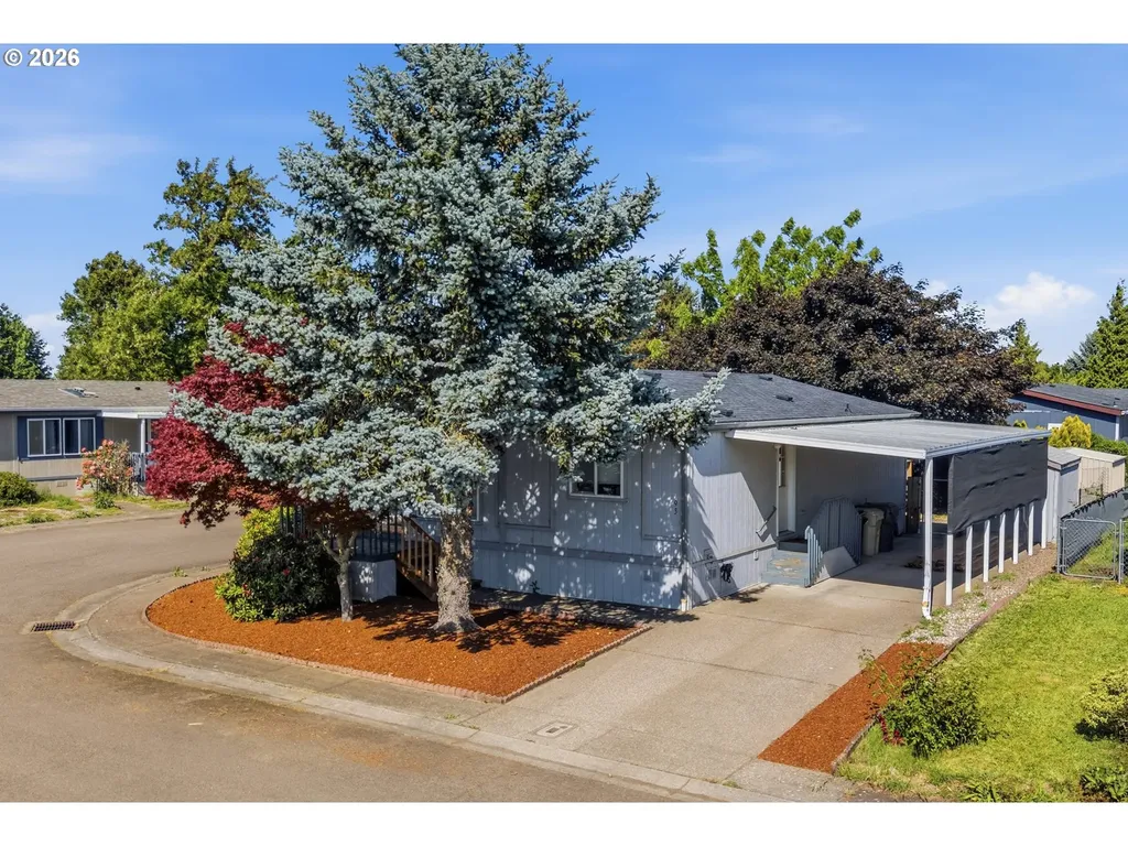 2151 Three Lakes Road Albany OR 97322