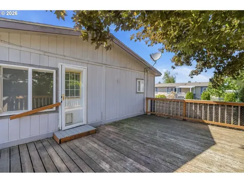 2151 Three Lakes Road Albany OR 97322