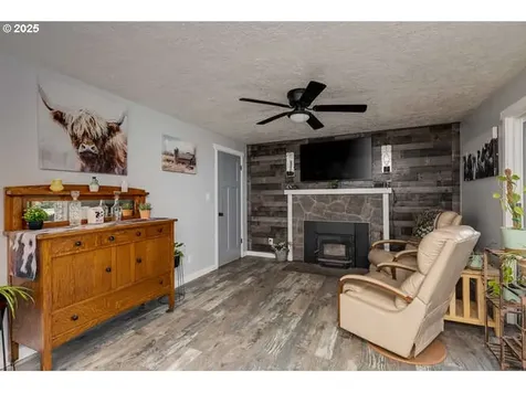 2051 Spruce Avenue Woodland WA 98674