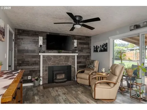 2051 Spruce Avenue Woodland WA 98674