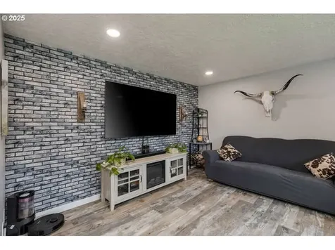 2051 Spruce Avenue Woodland WA 98674