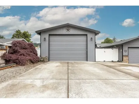 2051 Spruce Avenue Woodland WA 98674