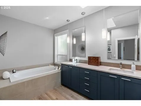 15024 NW Vance Drive Portland OR 97229