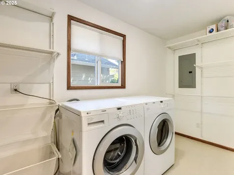1525 SW 84th Avenue Portland OR 97225