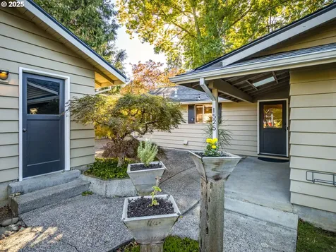1525 SW 84th Avenue Portland OR 97225