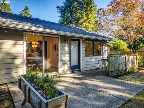 1525 SW 84th Avenue Portland OR 97225