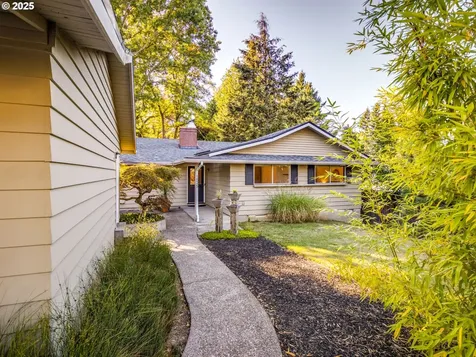 1525 SW 84th Avenue Portland OR 97225