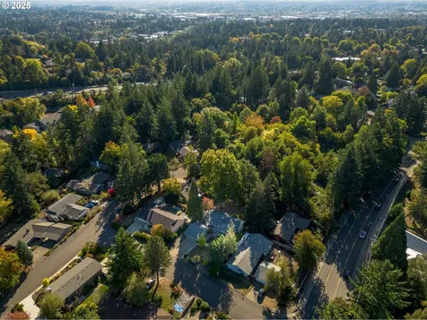 1525 SW 84th Avenue Portland OR 97225