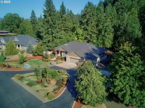 434 Champagne Creek Drive Roseburg OR 97471