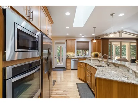 434 Champagne Creek Drive Roseburg OR 97471